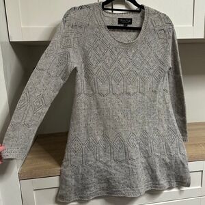 Claudia Nichole 100% Cashmere Lightweight Sweater Sz S Eyelet Tunic Quiet Luxury